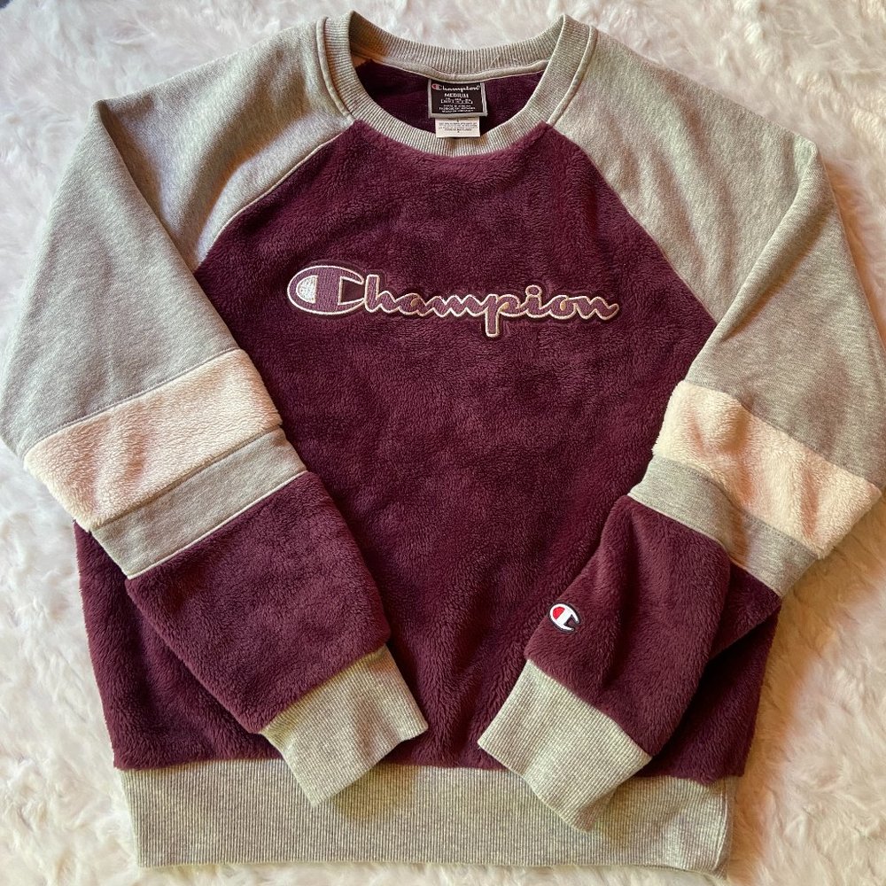 NWOT Champion Faux Fur Fleece Crewneck Sweatshirt